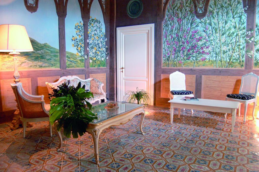 Villa Silvana บอสโกเรอาเล ภายนอก รูปภาพ